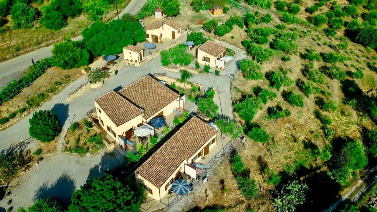 Cuore Della Valle チェファル エクステリア 写真